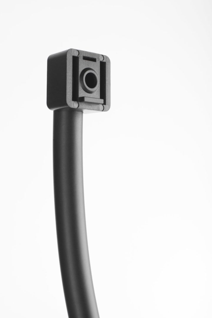 Cambridge Audio CA600P Minx – Supporti Per Altoparlanti In Coppia, Altezza Regolabile 71-113 Cm, Base In Vetro, Gestione Cavi Integrata (Nero)
