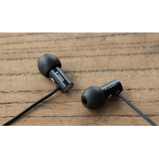 Final Audio E 2000C Black