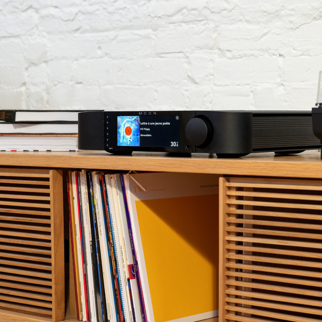 Moon 371 Network Player / Amplifier - Black
