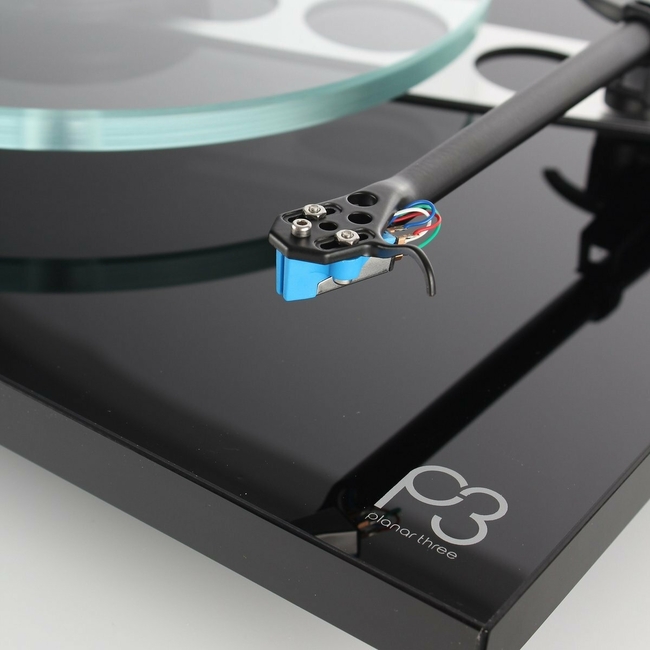 Rega Elys 2