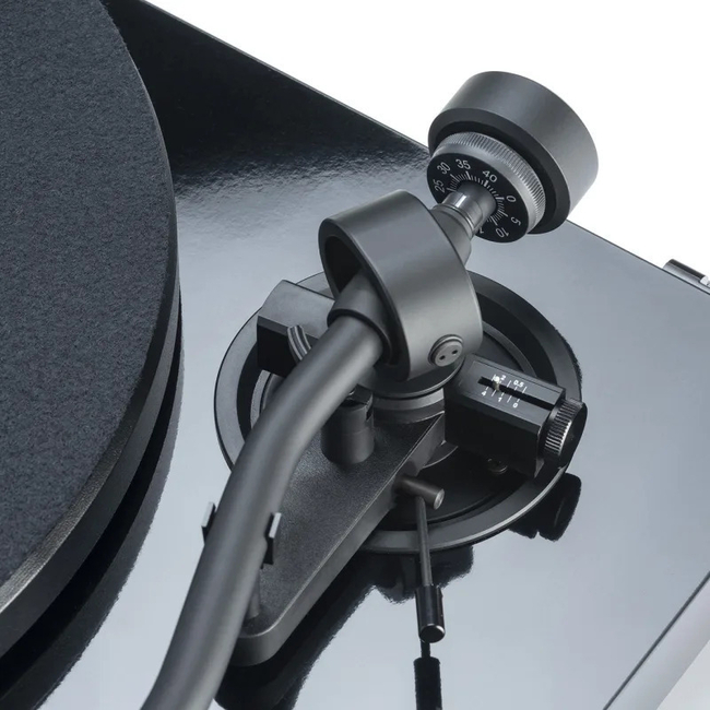 Pro-Ject Debut S HG Black Rainier - Belt Drive (60468)