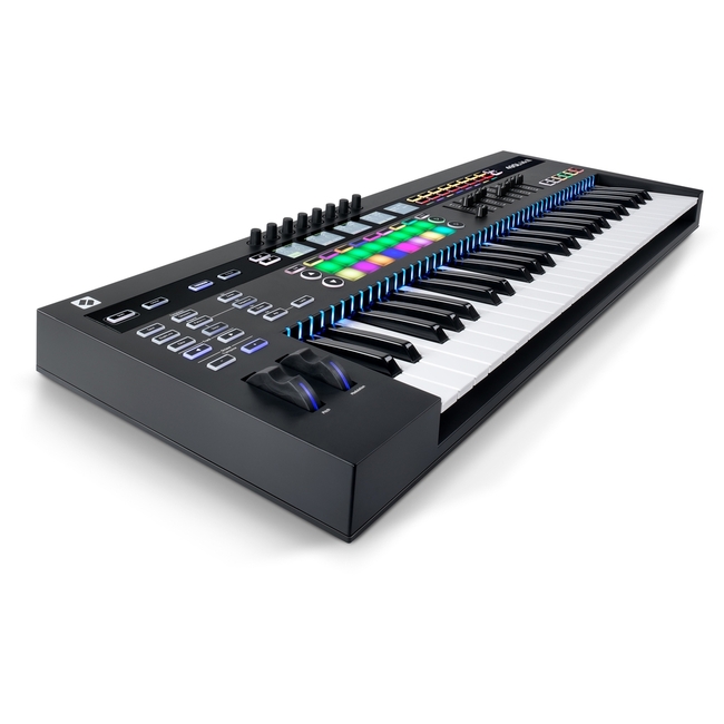 Novation 61 SL MKIII  USB Midi Controller 5 Octave