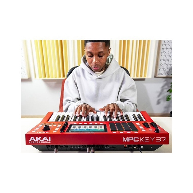 AKAI MPC Key 37 Keyboard Synthesizer