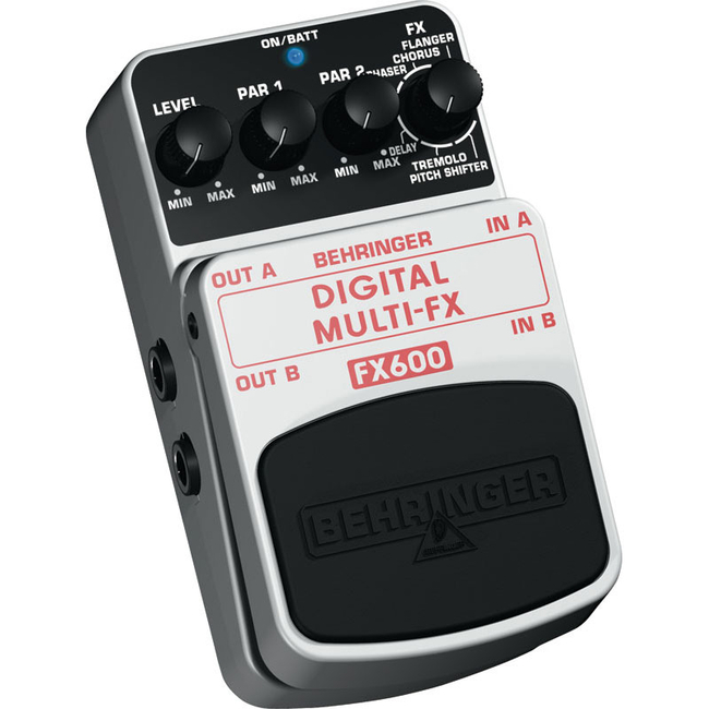 Behringer FX600  