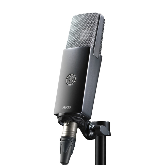 AKG C104