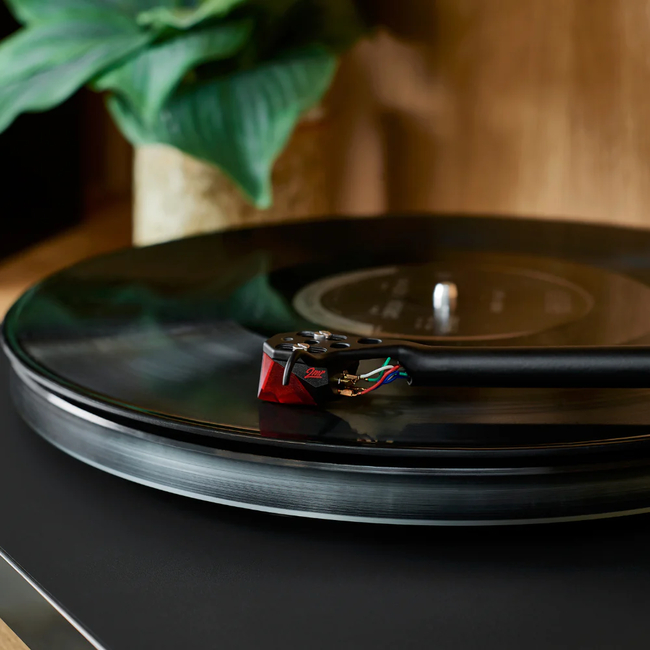 Ortofon 2M RED cartridge premounted on SH-4 black