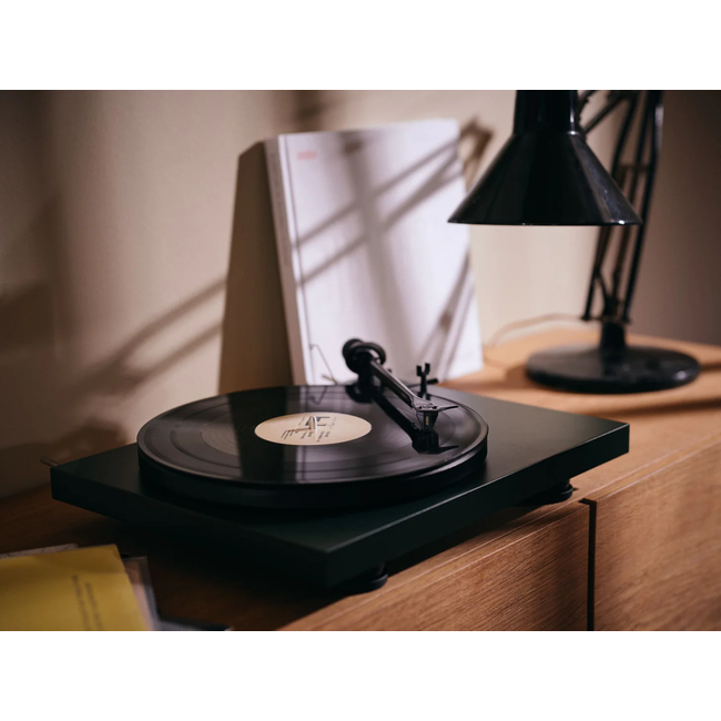 Ortofon 2M BLACK cartridge premounted on SH-4 black
