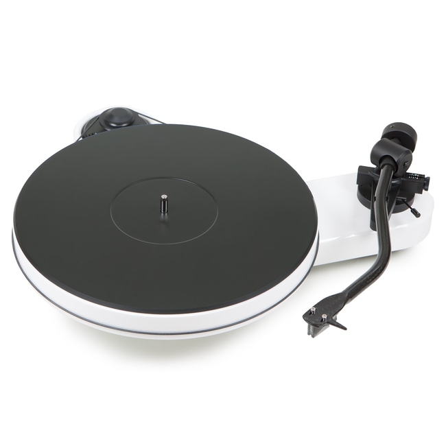 Pro-Ject RPM-3 Carbon DC White / 2M Silver  - Belt Drive