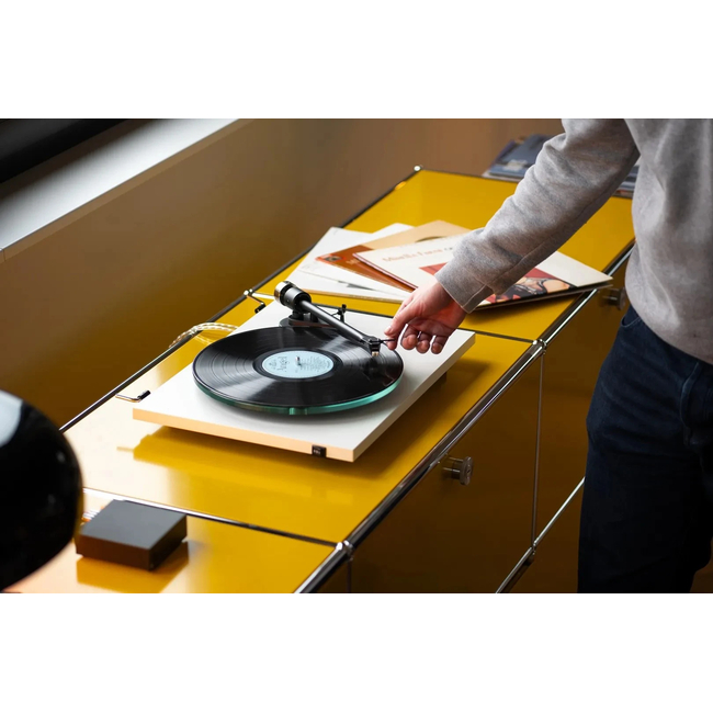 Pro-Ject T2 Super Phono (including Sumiko Rainier) - White Satin